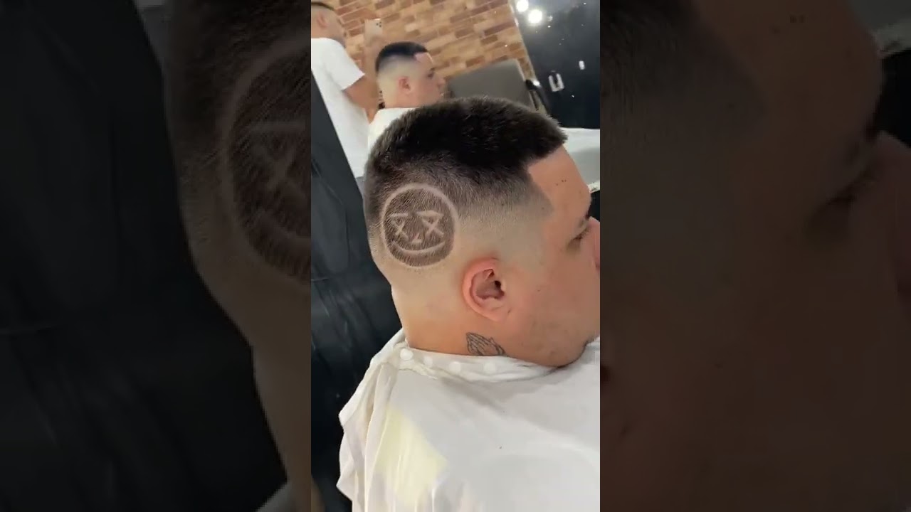 Corte com emoji #barbeiros #barbearias #barbershop #barbeirosbrasil