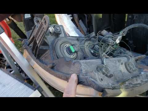 One Headlight Won't Light on a Western Snow Plow, Ultra Mount2