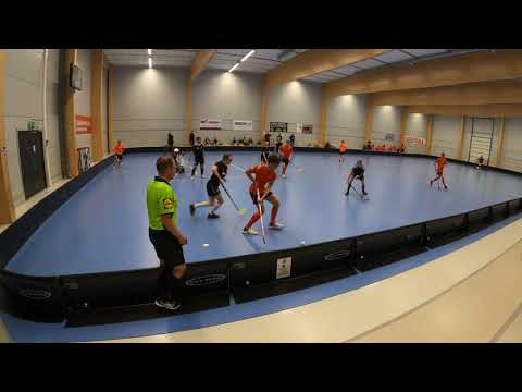 1.10.2021 Korska pojat - FC Tuusula/Blackbirds United T18 - erä 2/3 Tuusulan Salibandyhalli