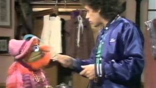 Animal meets Leo Sayer