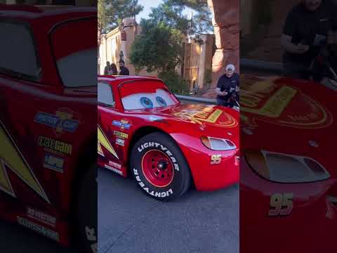 McQueen #lightningmcqueen #cars #carsland #californiaadventure #radiatorsprings #disneyland #shorts