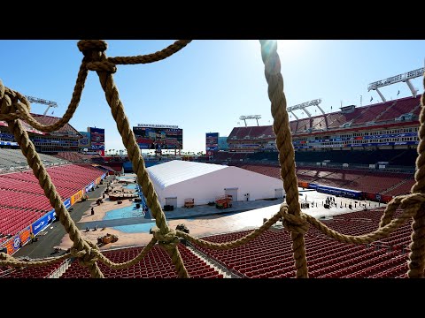 Take a look at the time-lapse of the Stadium Series rink build in Tampa Bay ahead of Sunday.