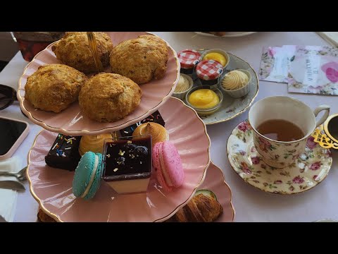 High tea at Julienne's Patisserie / Toronto, ON