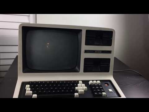 Tandy TRS-80 Model 4 Retro Computer Introduction and Teardown