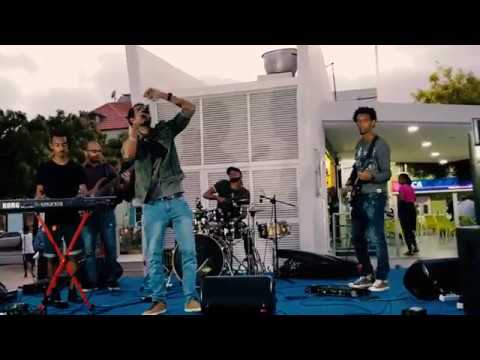 Bandido (Live version at Atlantic Music Expo 2019)