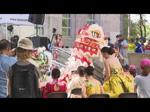 International Festival USA in downtown Houston calls for unity