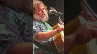Tenacious D rock your socks off with “Don’t Blow It, Kage” live in Milwaukee (September 2022)