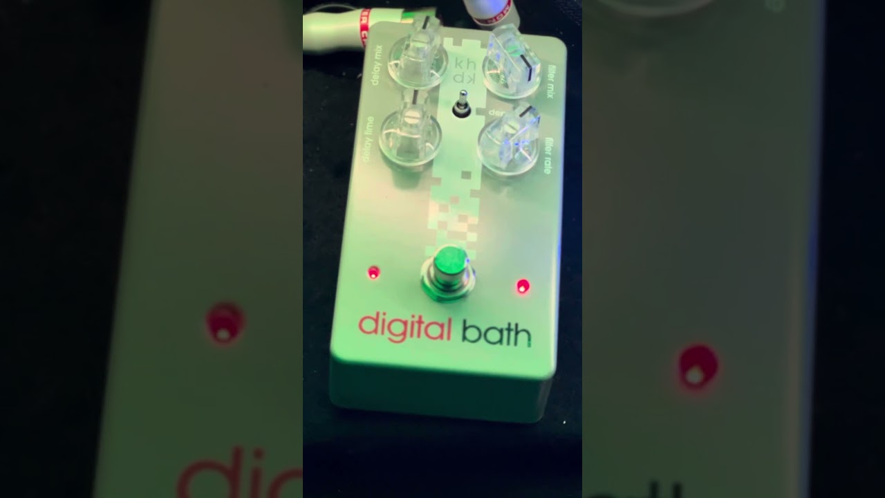 The KHDK Digital Bath guitar pedal demo - YouTube