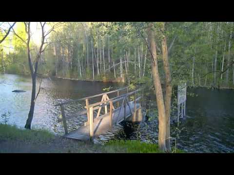 Sanitan kanssa lenkillä