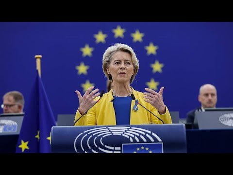 بحضور سيدة أوكرانيا الأولى.. وباللونين الأزرق والأصفر.. فون دير لايين تلقي خطاب حالة الاتحاد