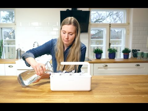 Išmanus namų sodas Click &amp; Grow Smart Indoor Garden 3, baltas video