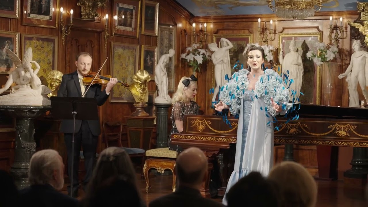 Promotional video thumbnail 1 for Opera Singer