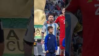 Download lagu Lionel Messi singing the national anthem at Lusail stadium. mp3