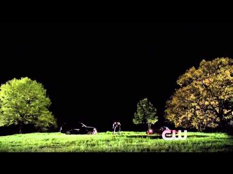 The Originals 1x22 (Klaus hands over Hope to Rebekah/Esther and Finn return)