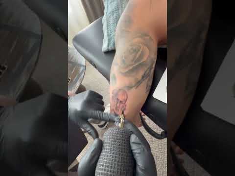 CUCURELLA PROMETEU TATUAR O RESTO DO DE LA FUENTE SE FOSSE CAMPEÃO DA COPA E CUMPRIU! 🫡 #shorts