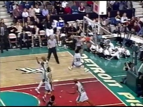 Mikki Moore's Monster Dunk Caps 17-1 Pistons Run (2000)