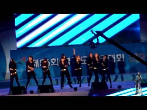 [Fancam] 100501 SNSD - Show!Show!Show!@Gyeonggi Sports Festival