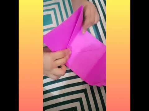 A paper flower envelop gift only with two items
