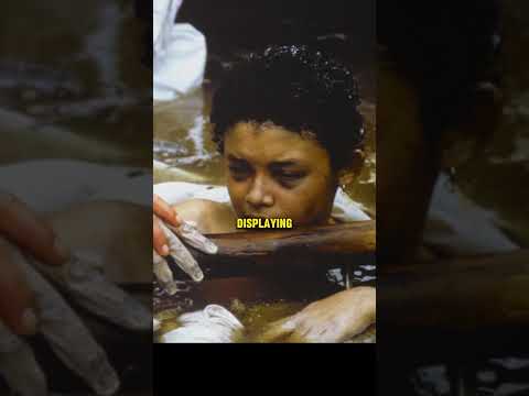 Dying Eyes - The Haunting Story of Omayra Sanchez #historyfacts