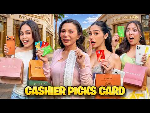 CASHIER PICKS CARD W/ IVANA, ZEINAB, VIY