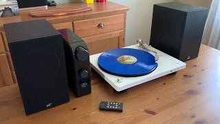 Video thumbnail for Denon DP 450USB turntable blogger review by Best Buy Canada Product Videos