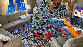 Hot Wheels Christmas Surprise!