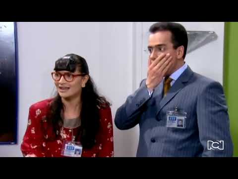 Sánchez llega a Ecomoda para notificar el embargo | Yo soy Betty, la fea