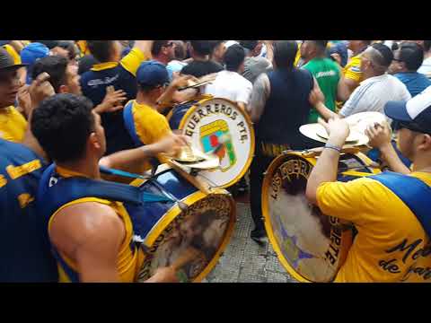 "Los guerreros Rosario Central show de trompetas ingreso clásico 2019" Barra: Los Guerreros &bull; Club: Rosario Central