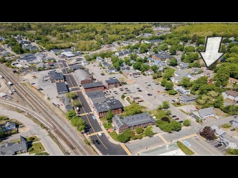 18 Cambridge St, Ayer, MA Presented by MC Stewart.