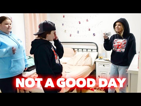 NOT A GOOD DAY | Hockey Tournament Day 1 | Family 5 Vlogs