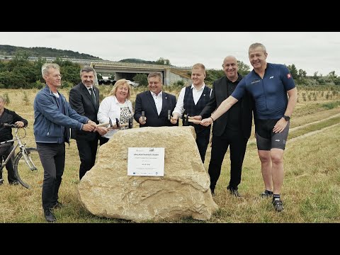 BECKOV SA NAPOJÍ NA VÁŽSKU CYKLOMAGISTRÁLU