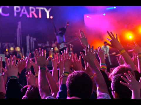 Santi ft MrÇomitos and Kevin -Duart lart se jena N'club.wmv