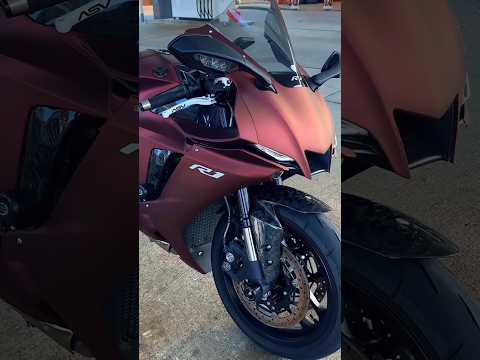 Yamaha R1 #yamaha #yamahar1 #r1 #bike #rider #red #black #yt #new #shorts @AbhishekmishraR15v3