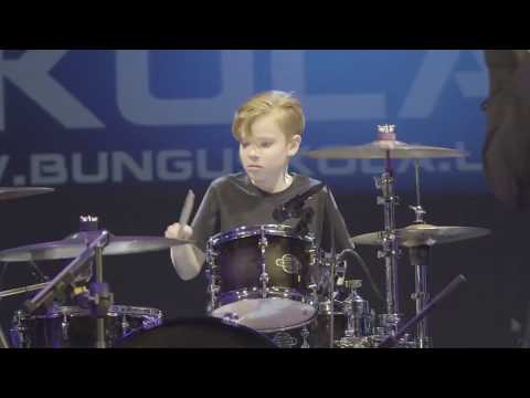 AG Bungu skola Kristaps Jānis Sokolovs - Rūta Dūduma&Ivo Grīsniņš Grīslis - Pharrell Williams-Happy