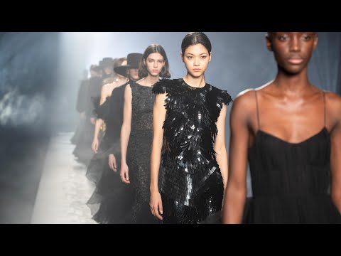 Fall Winter 2021 Collection - Alberta Ferretti Fashion Show