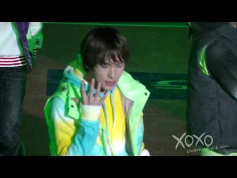 [SIWAN FANCAM] Haru Jongil @ 2010-2011 Volleyball Opener 101209