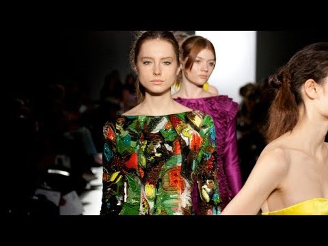 Fashion in Motion / Erdem Moralioglu