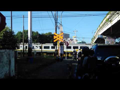 KA Sancaka (Yogyakarta-Surabaya Gubeng) at. PJL 351 Fly Over Lempuyangan [20-05-2015]