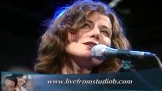 Amy Grant   Softly and Tenderly Live on Studio B