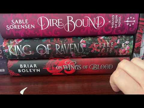 Bookshelf Tour | Introverted Reader 