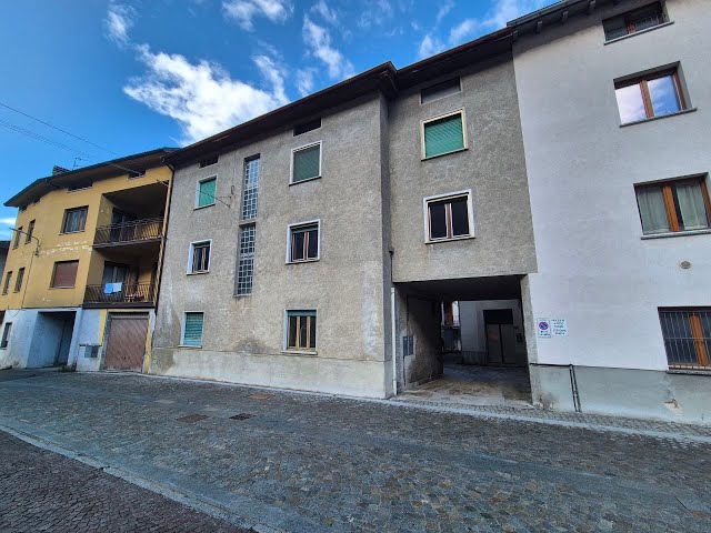 VICINANZE MORBEGNO, APPARTAMENTO CON BOX