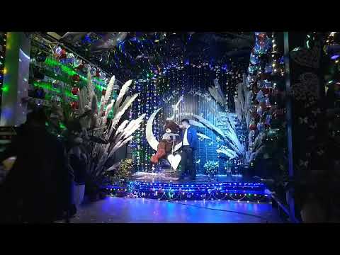 Thể hiện bởi Đức Hùng