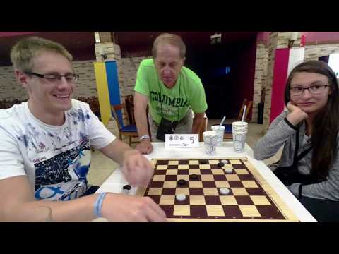 Filip Kuczewski showing how he won against Sergey Belosheev