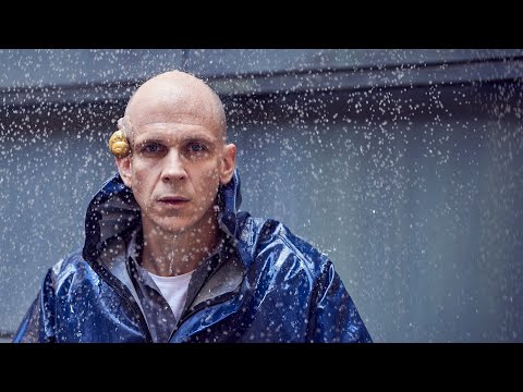 Gustaf Skarsgård in an interview for Nyhetsmorgon, TV4