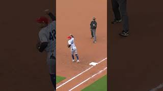 Whatever it takes for the out! ????‍????