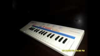 Video thumbnail for Keyboard Casio PK-1 by Raphaela Elpidio - Circuit Bending Brazil