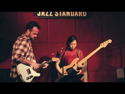 Piano intro by Fabian Almazan on Linda May Han Oh's Speech Impediment, Live at the Jazz Standard