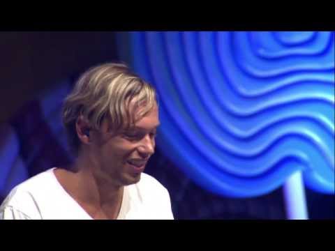 De Foute Party 2013: Milk Inc. - Last Night A DJ Saved My Life