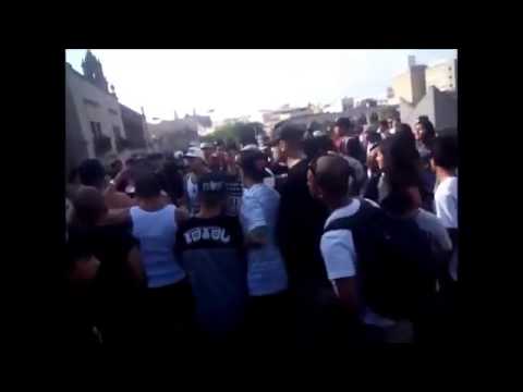 REMIK,PINCHE MARA,LE DAN PUTIZA A C KAN Y MANIAKO