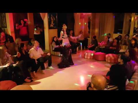 Mariana Cuztódio - Sarau Oriental Khan el Khalili.